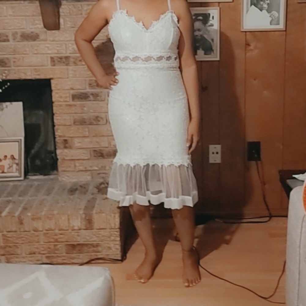 Spaghetti strap V neck dress